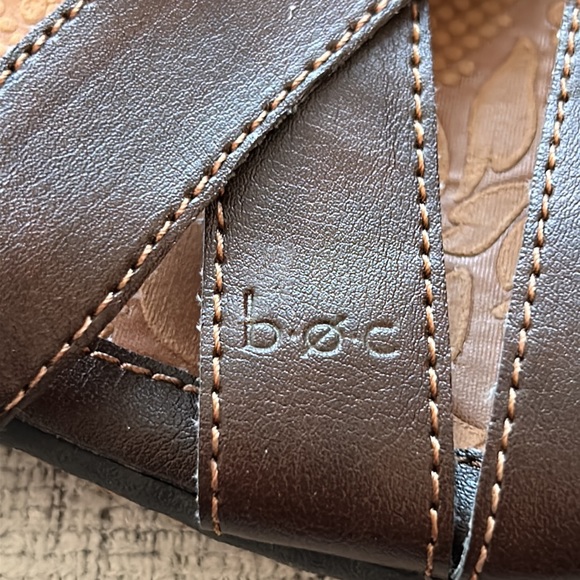 b.o.c BORN CONCEPTS - brown leather strappy sandal- EUC- minimal wear- size 7M - Picture 6 of 6